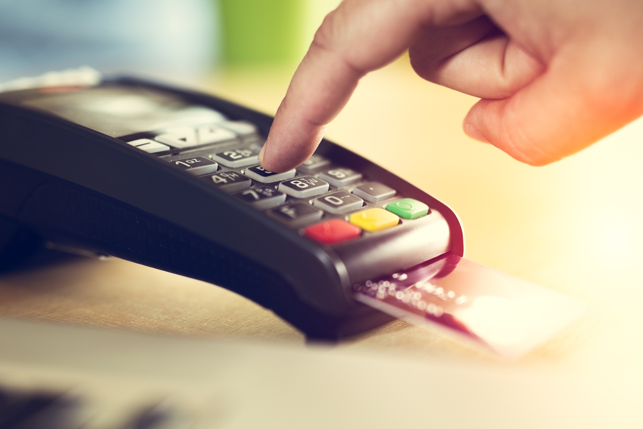 Un Mundo de Beneficios con Visa Gold LifeMiles